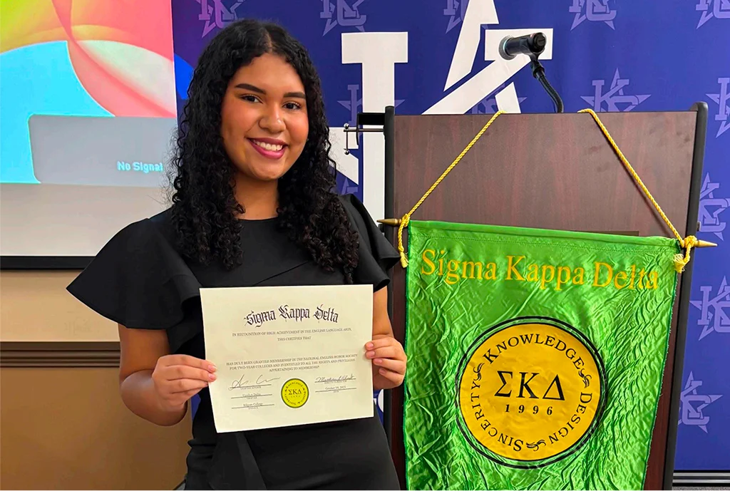 Cómo es la escuela en línea: un día de estudiante en la vida Preguntas y respuestas con Naomi