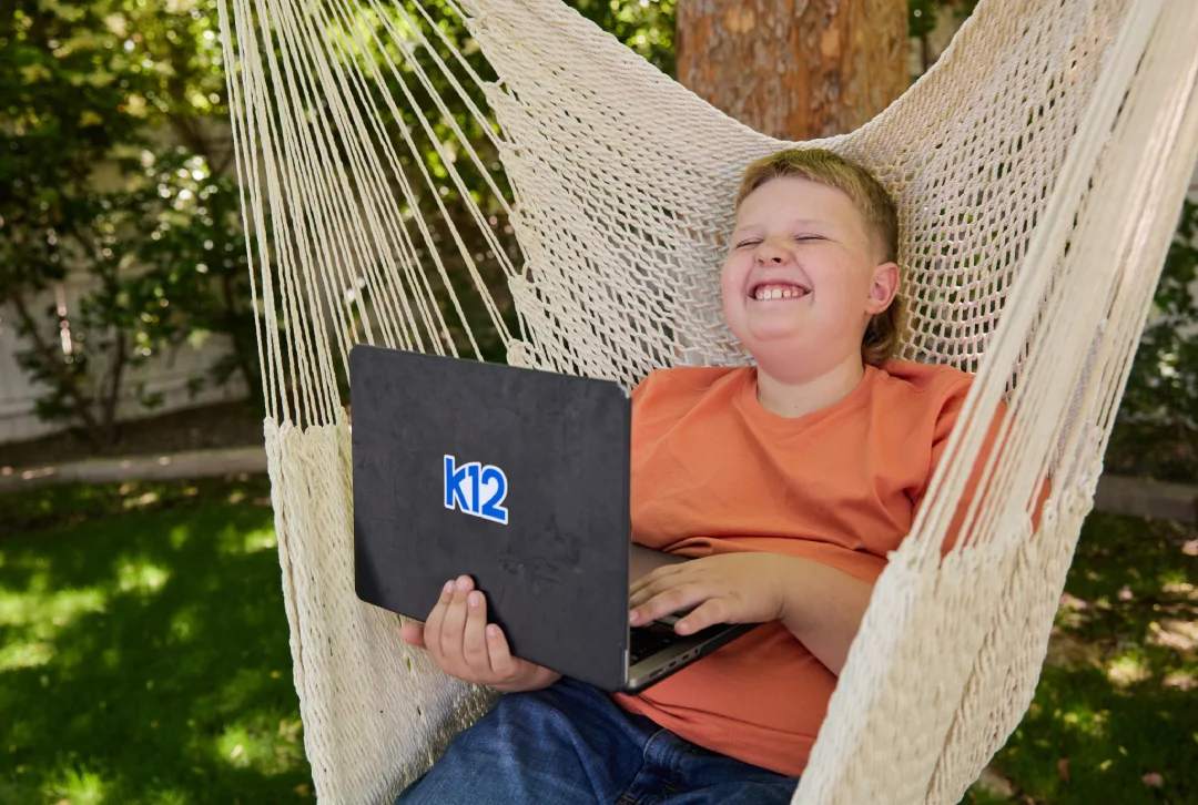 Cómo la escuela en línea ayuda a prevenir la pérdida de aprendizaje en el verano