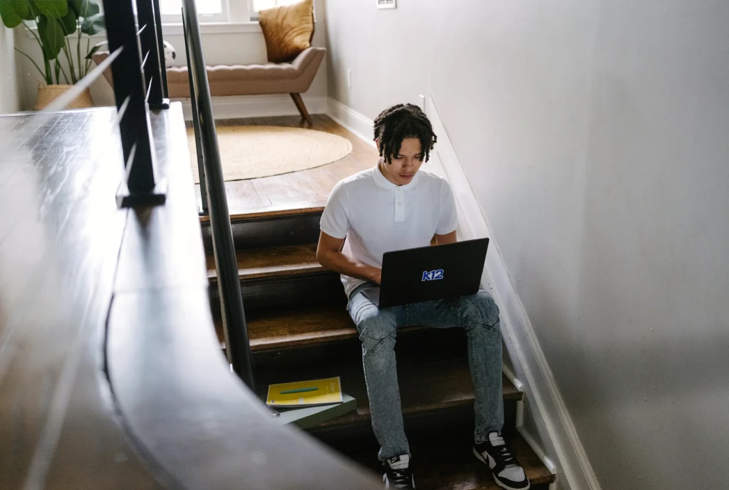 How do online AP® classes work?